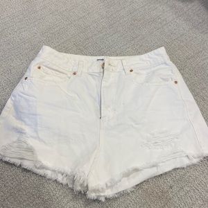 Garage white jean shorts! Never worn!!
